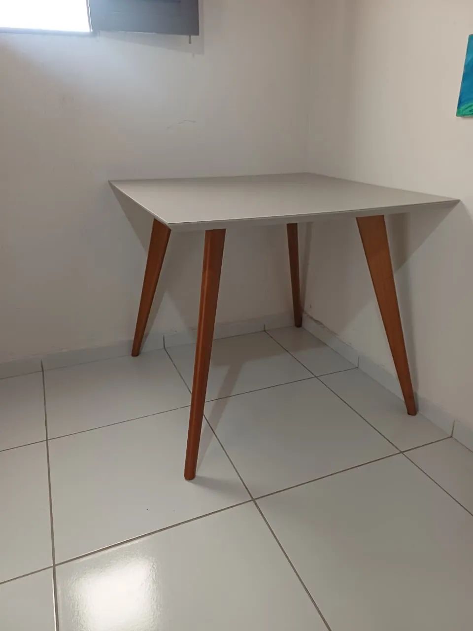 Mesa quadrada com tampa de vidro 90x90cm - Foto 3