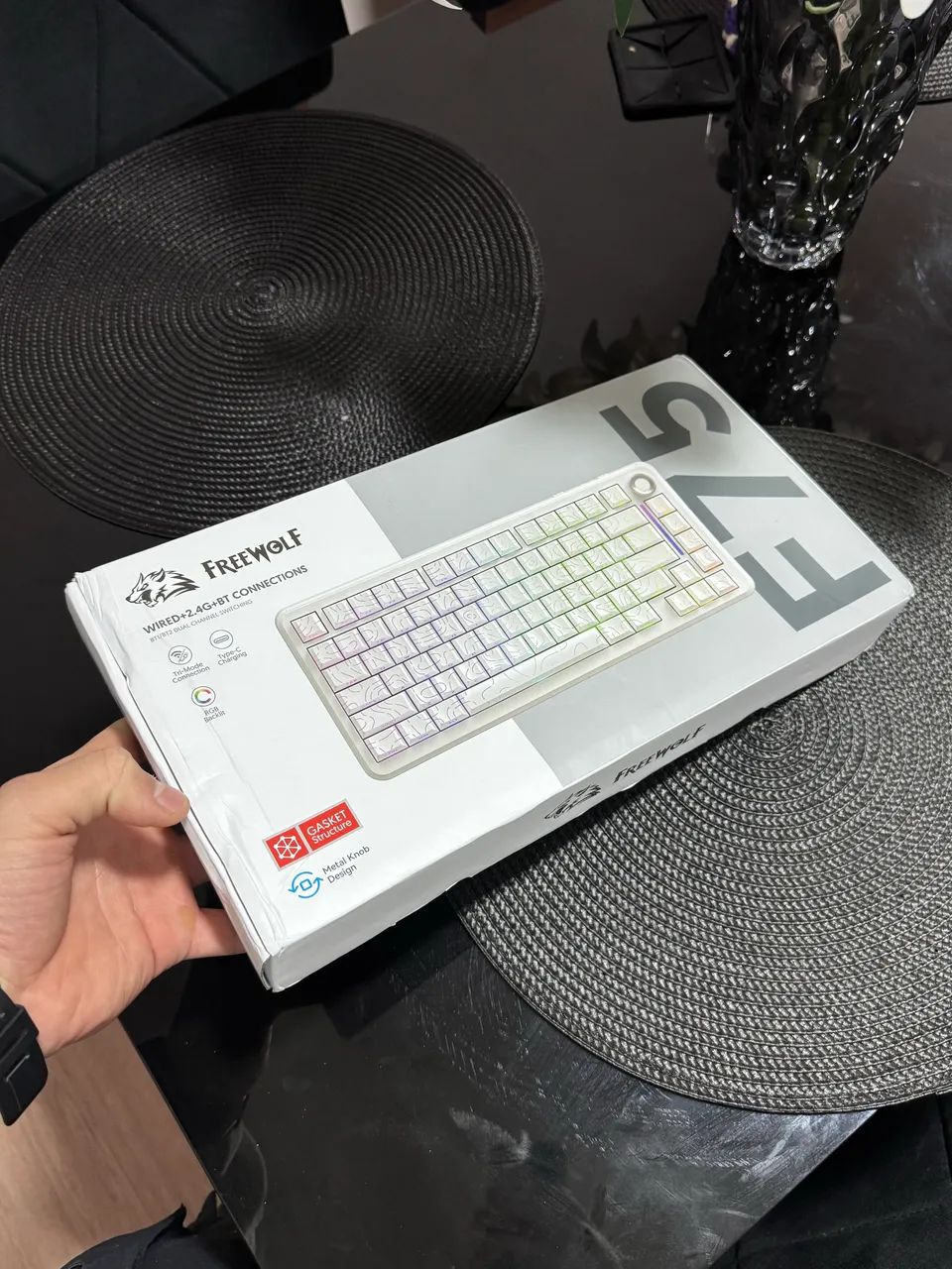 TECLADO FREEWOLF 75% - NOVO/LACRADO - Foto 4