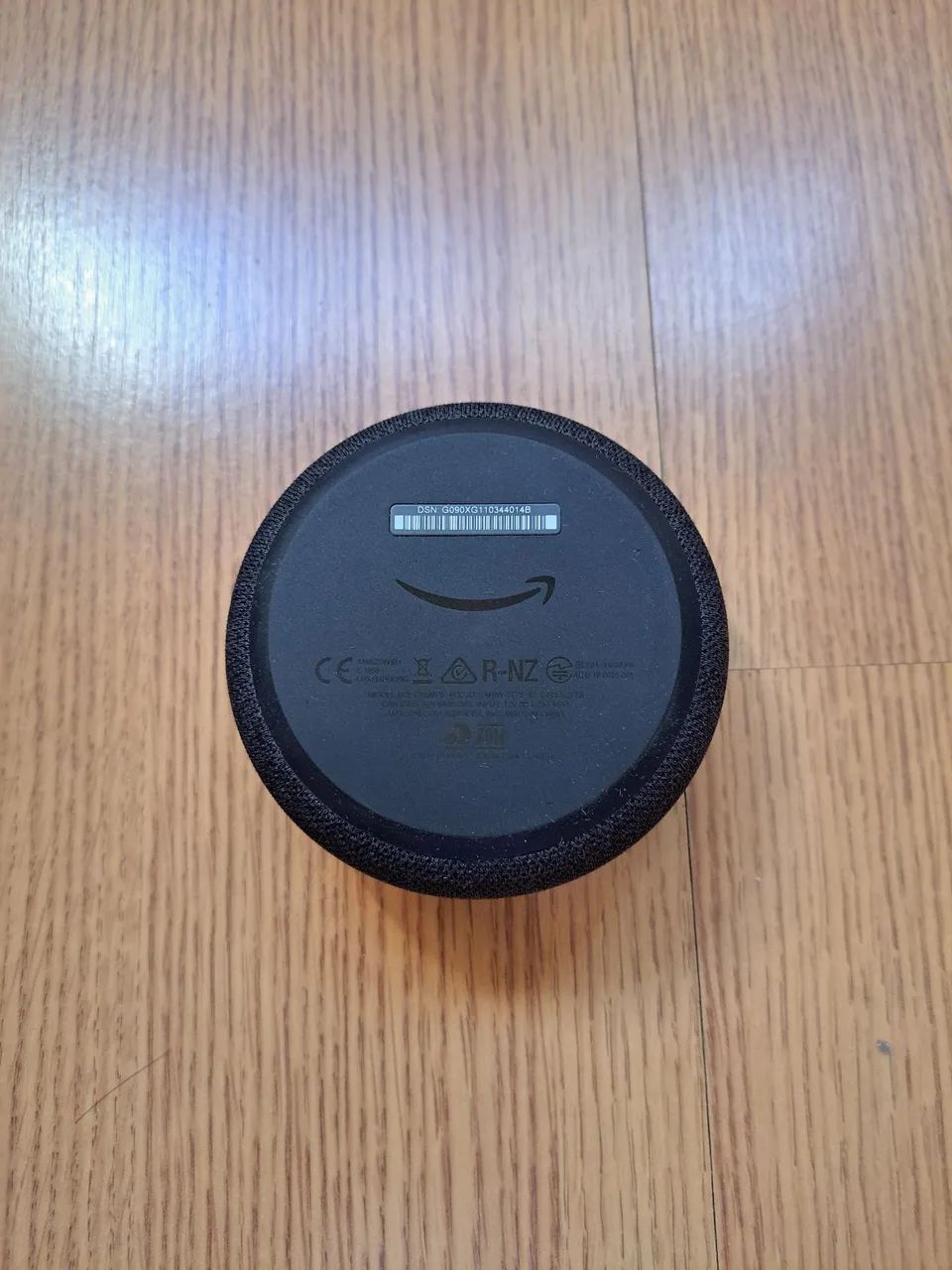 Echo Dot 3ª Geração Smart Speaker Com Alexa Amazon Bivolt Preto - Foto 3