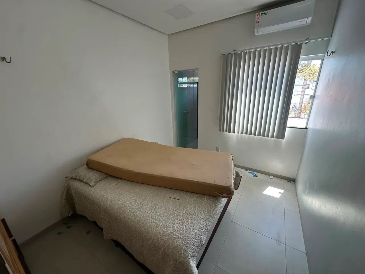 Casa Solta Duplex Bem Localizada Semi Mobiliada Aracagy - Foto 2