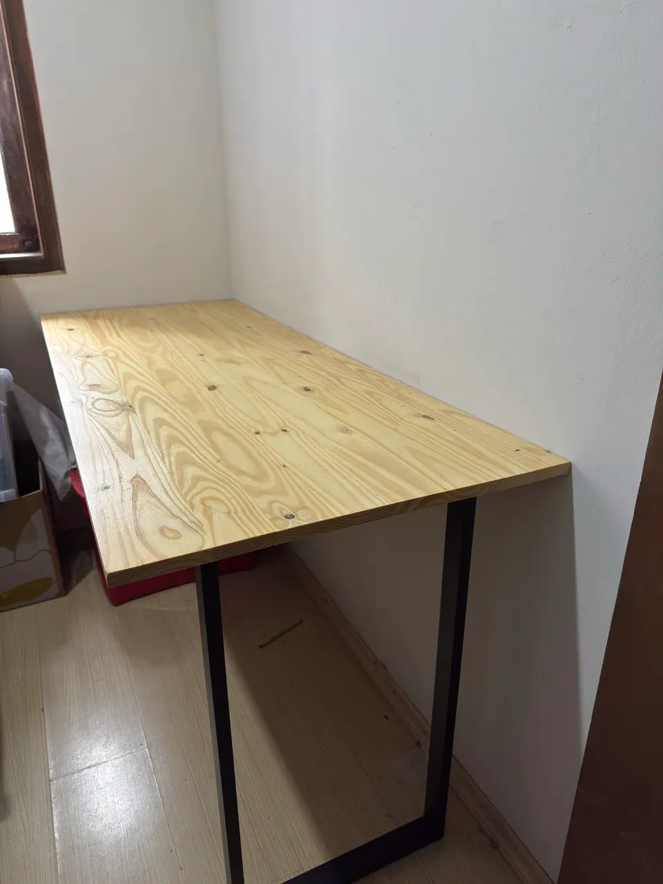 Mesa gamer de madeira 