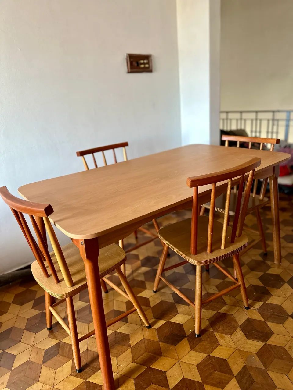 Conjunto de jantar 4 lugares mesa e cadeiras  137x80 - Foto 5