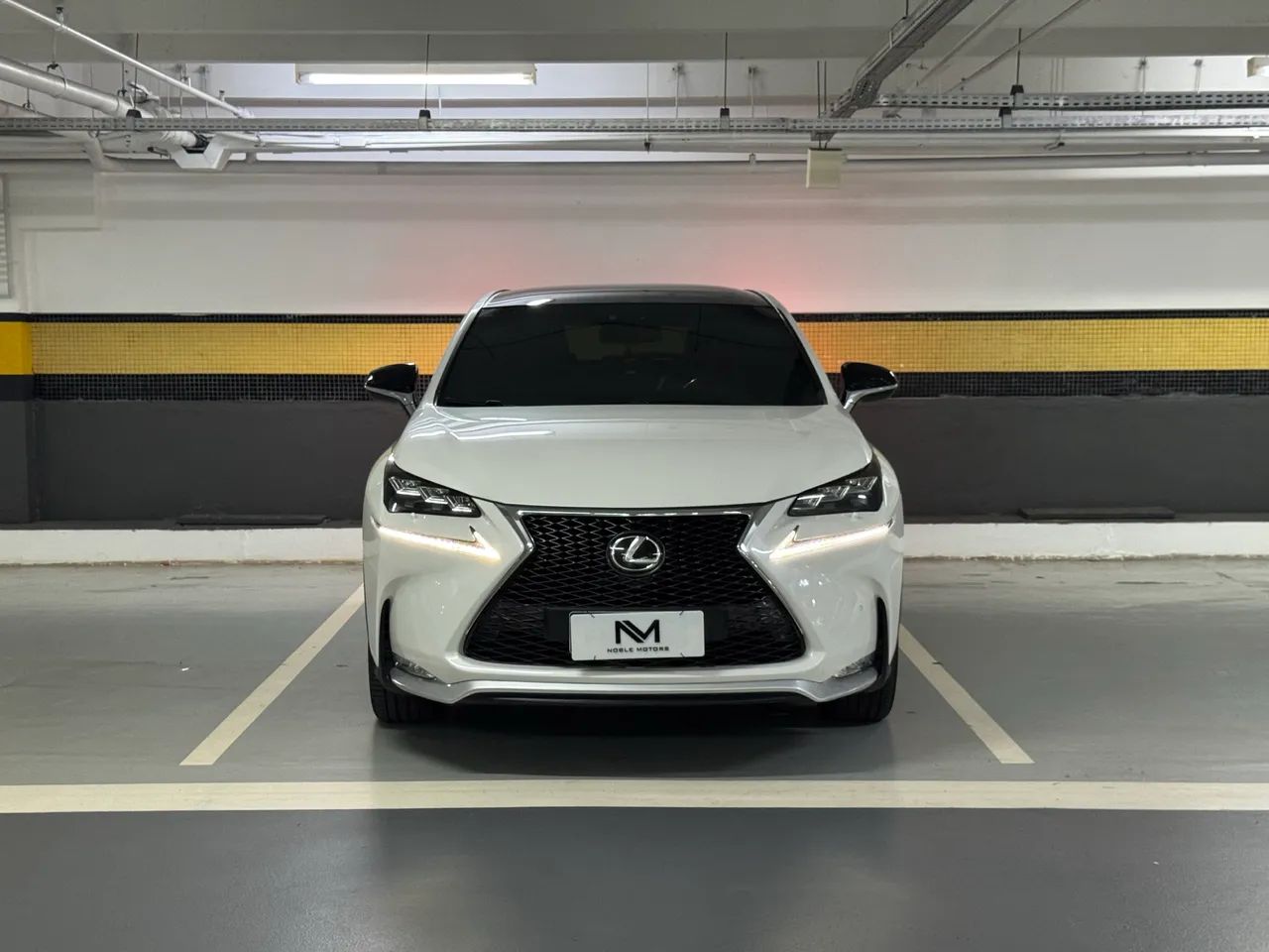 Lexus NX-200t F-sport 2.0 16V 238cv Aut., foto 2 de 19
