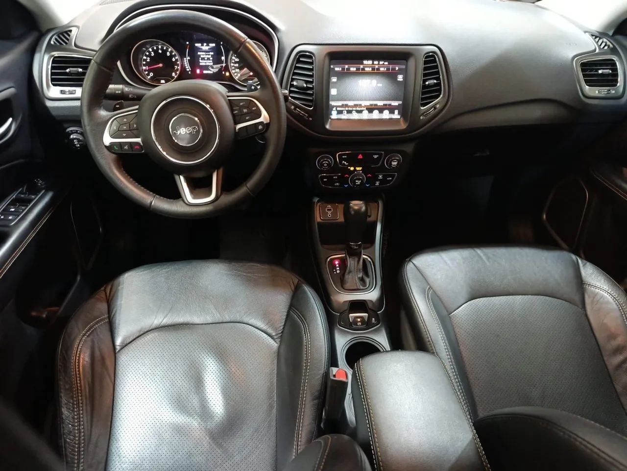 Jeep Compass Longitude 2.0 4X2 Flex 16V Aut. 2017 - Foto 4