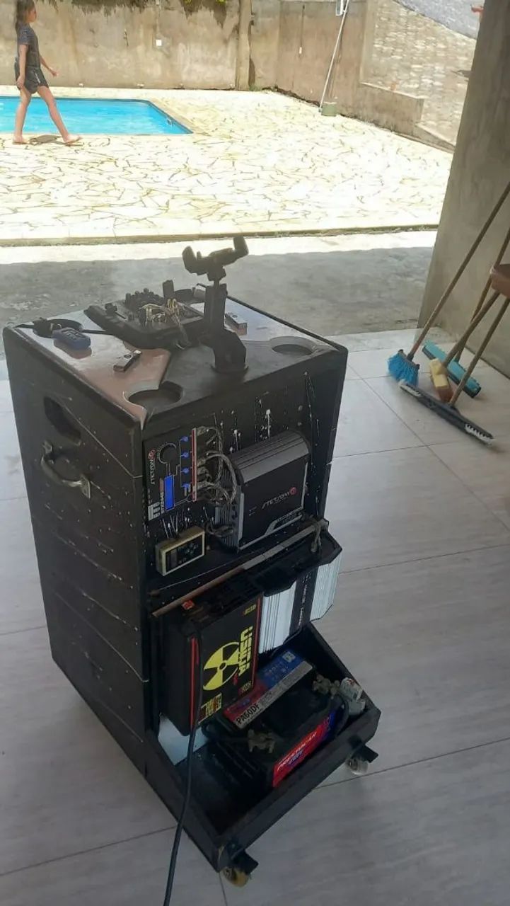 Caixa Bob tornado 15 1100rms muito forte - Foto 4