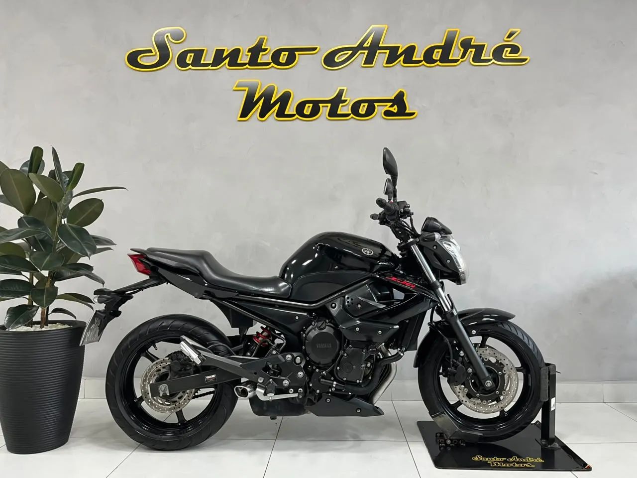 Yamaha XJ6 N/ABS