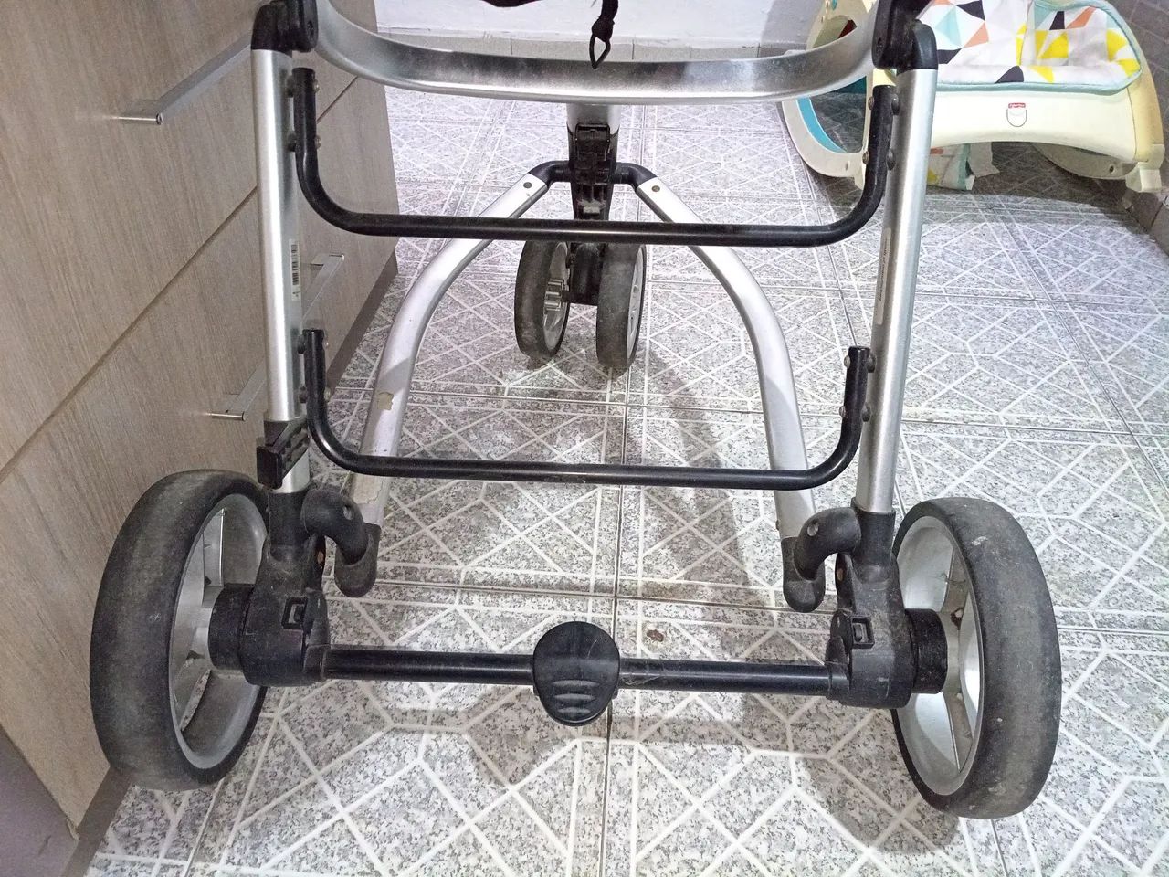 Carrinho de bebê mobi - Foto 2