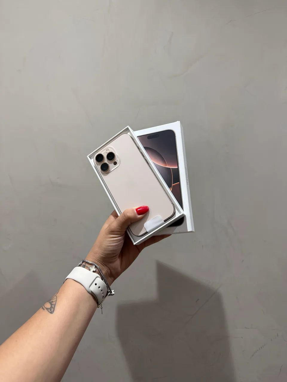 IPHONE 16 PRO MAX DESERT 256GB - Foto 5
