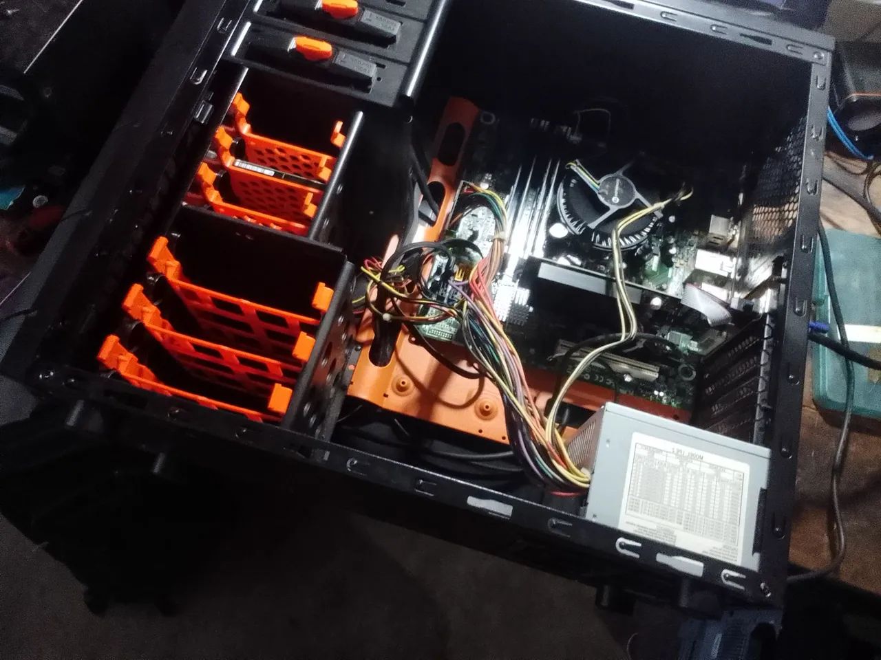 Gabinete Gamer CPU básica  - Foto 2