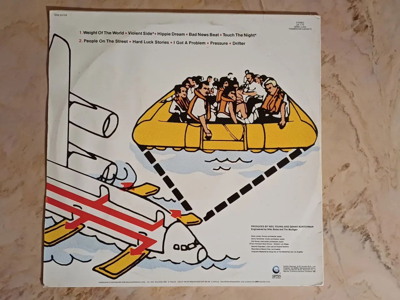 Neil Young - Landing on Water Lp - Foto 2