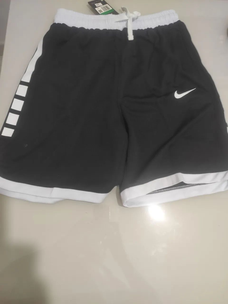 Bermuda Nike DryFit Preta 