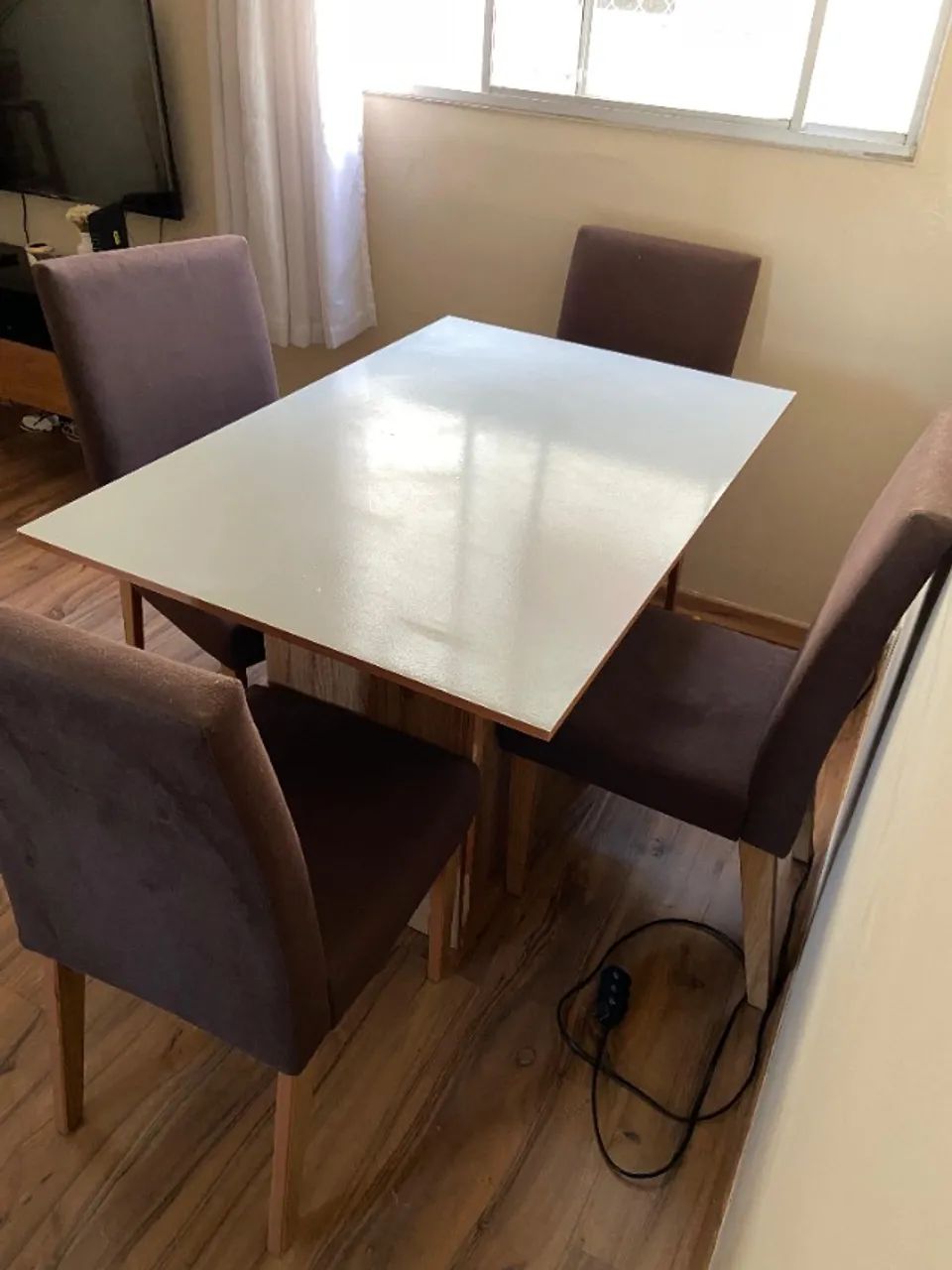 Mesa de jantar com 4 cadeiras - Foto 3