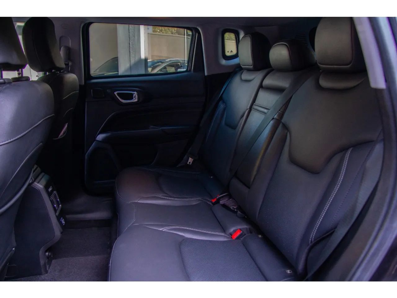 Jeep Compass LONG. T270 1.3 TB 4x2 Flex Aut., foto 14 de 16
