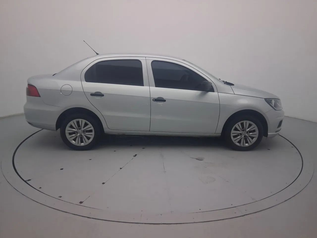 Volkswagen Voyage 1.0 Flex 12V 4p, foto 6 de 18