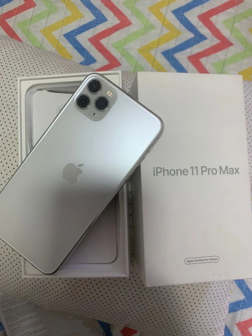 iPhone 11 Pro Max - Celulares e Smartphones - Inconfidentes