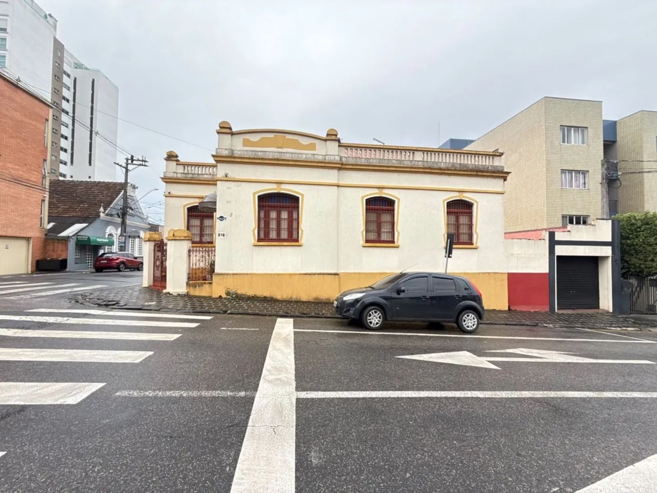 CASA PARA LOCAÇÃO NO CENTRO