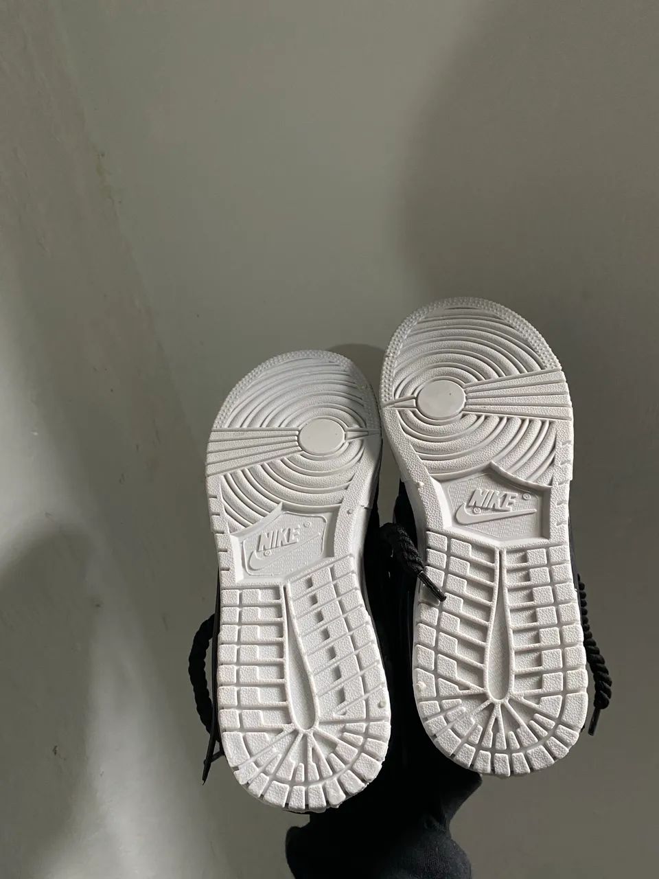 Tênis Nike dunk Low Preto/Branco ? Nunca Usado - Foto 3