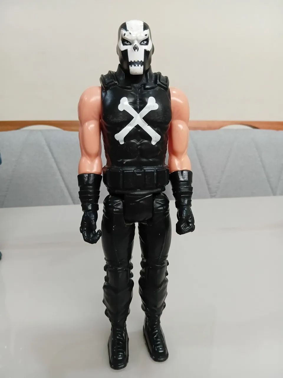boneco de ação do vilão Ossos Cruzados (Crossbones) da Marvel - Hasbro