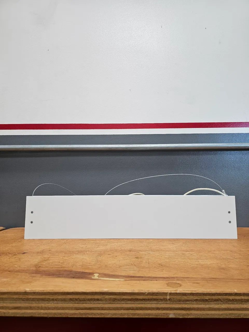 PENDENTE LINEAR PARA ILUMINAÇÃO 