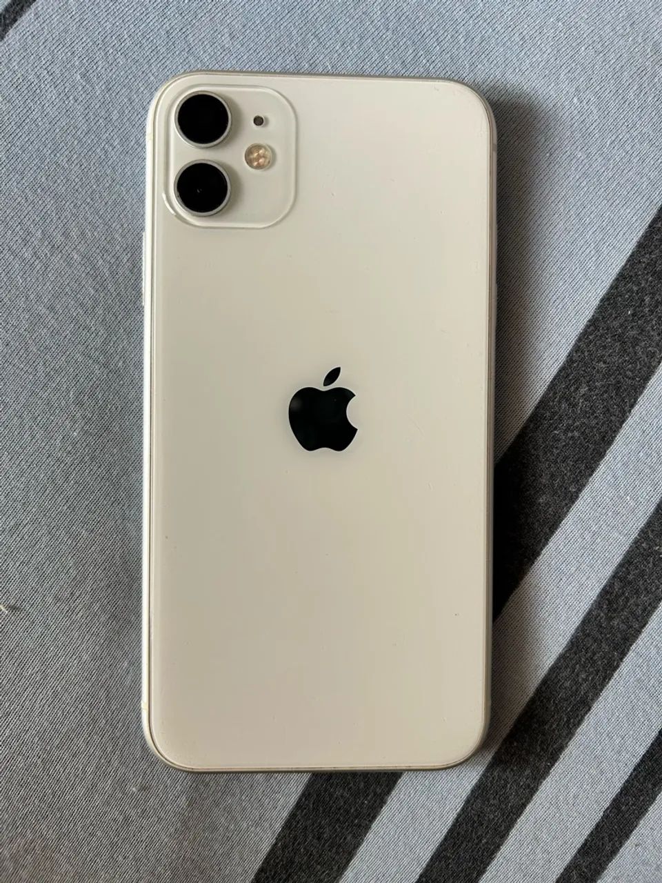 Vende - se IPhone 11