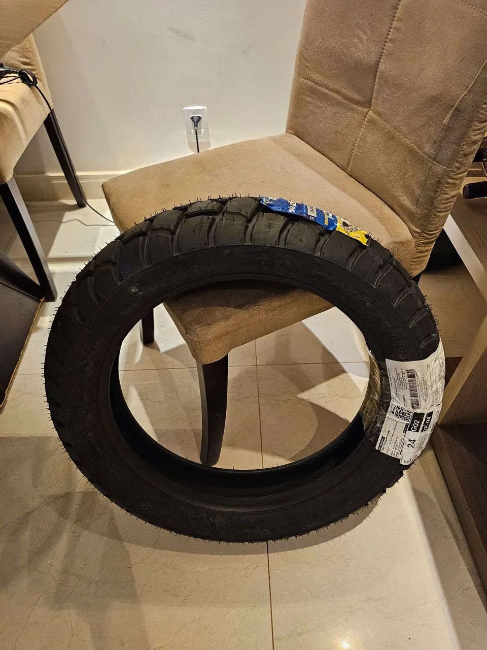 Pneu traseiro Michelin Anakee Adventure 150/70 R17 - Big Trail, Novo, 0km - Foto 3