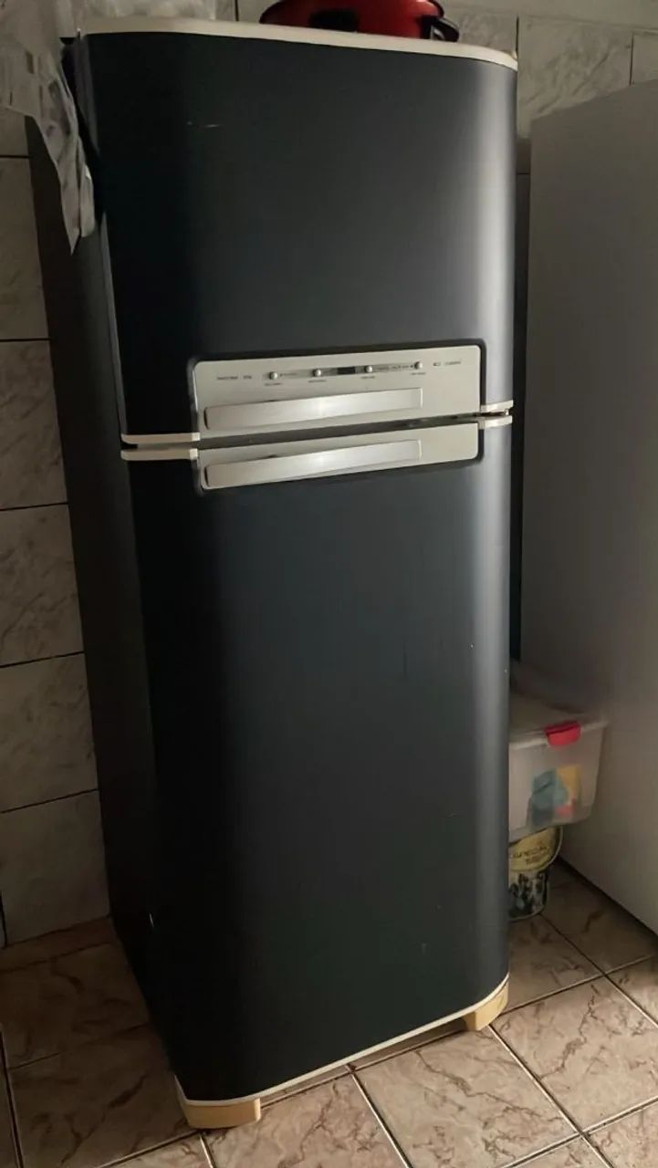 Geladeira Electrolux (grande)