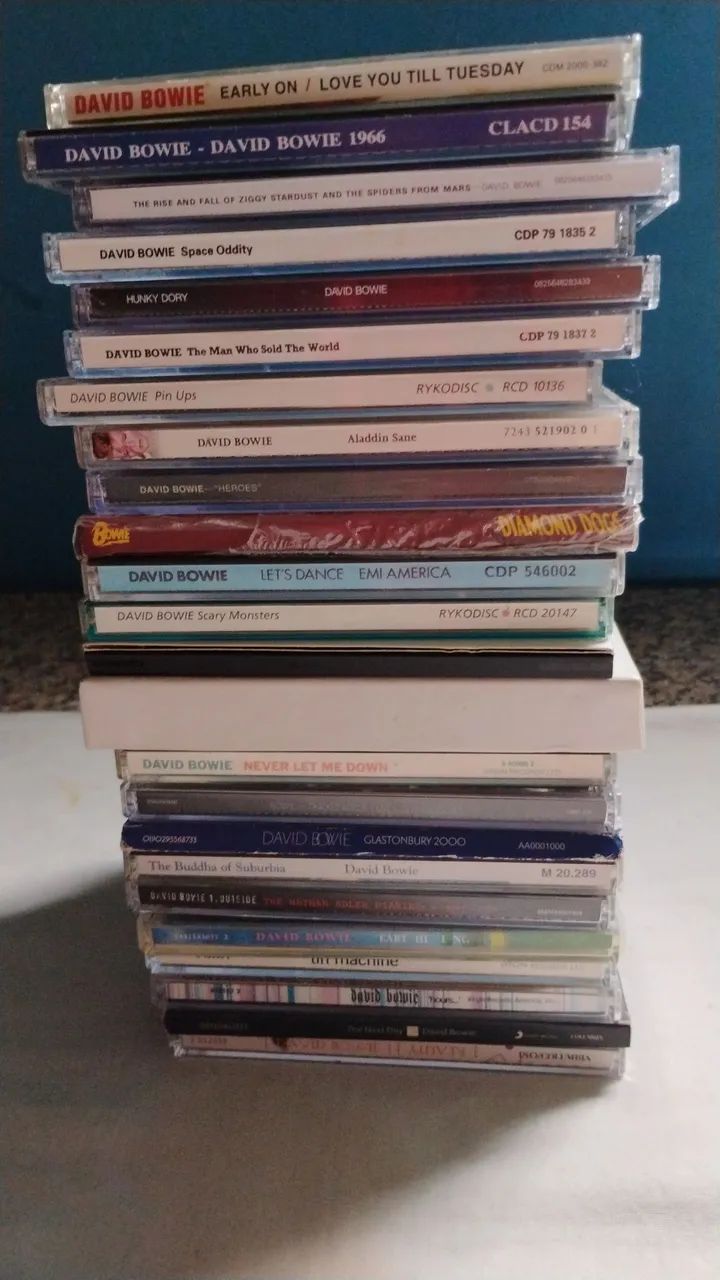 Coleção David Bowie - CDs, DVDs etc - Setor Leste Universitário