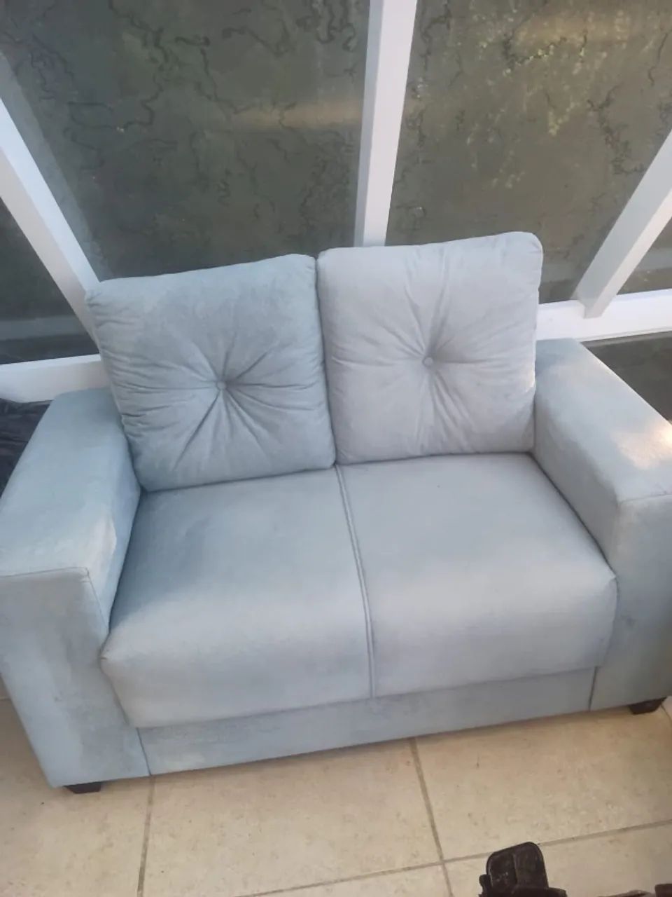 Oportunidade!, Vende-se conjunto de 2 sofás impecáveis.