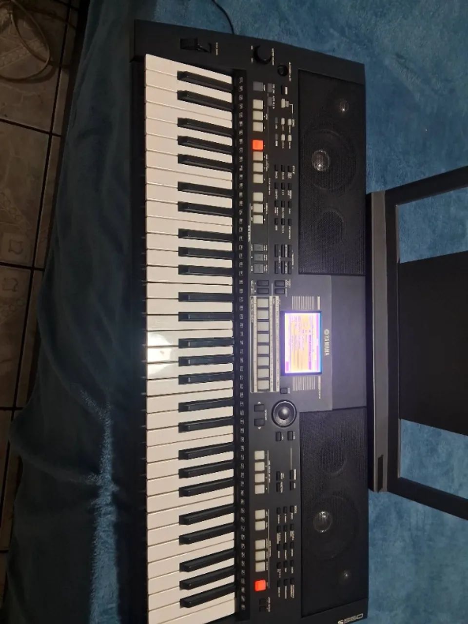 Teclado yamaha s550 
