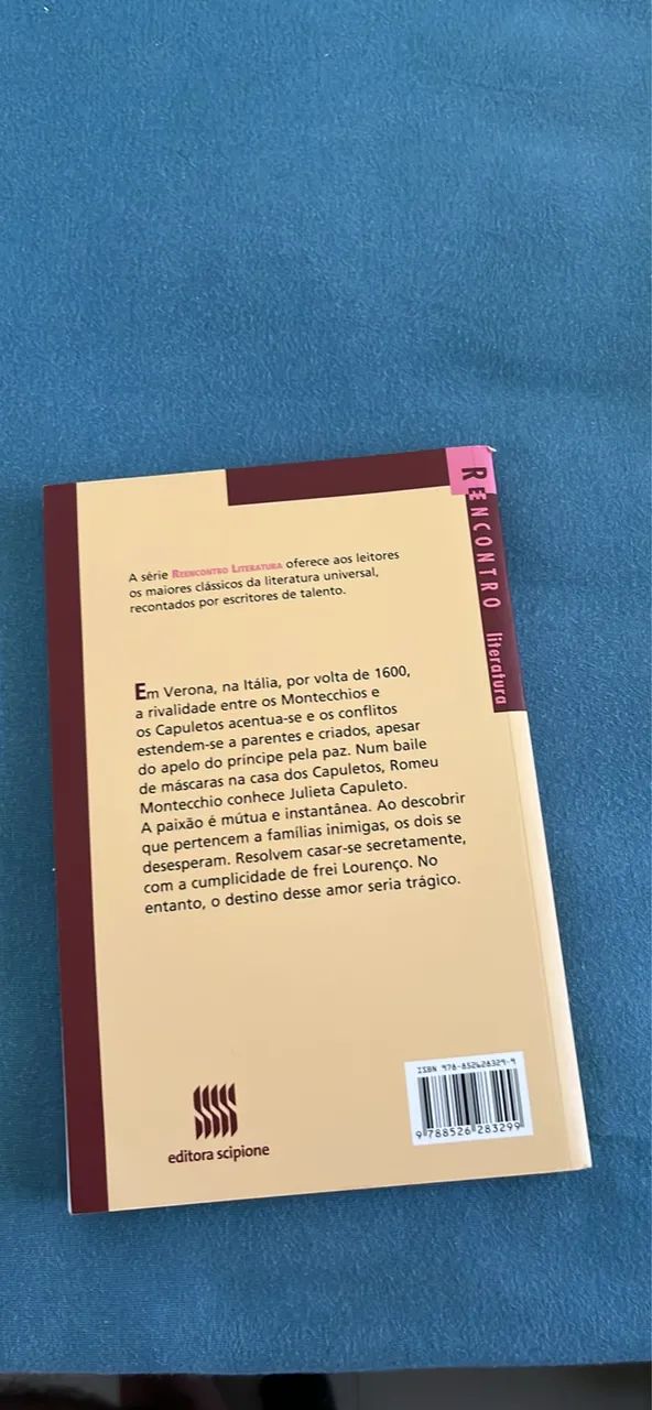 Livro Romeu e Julieta - Foto 2