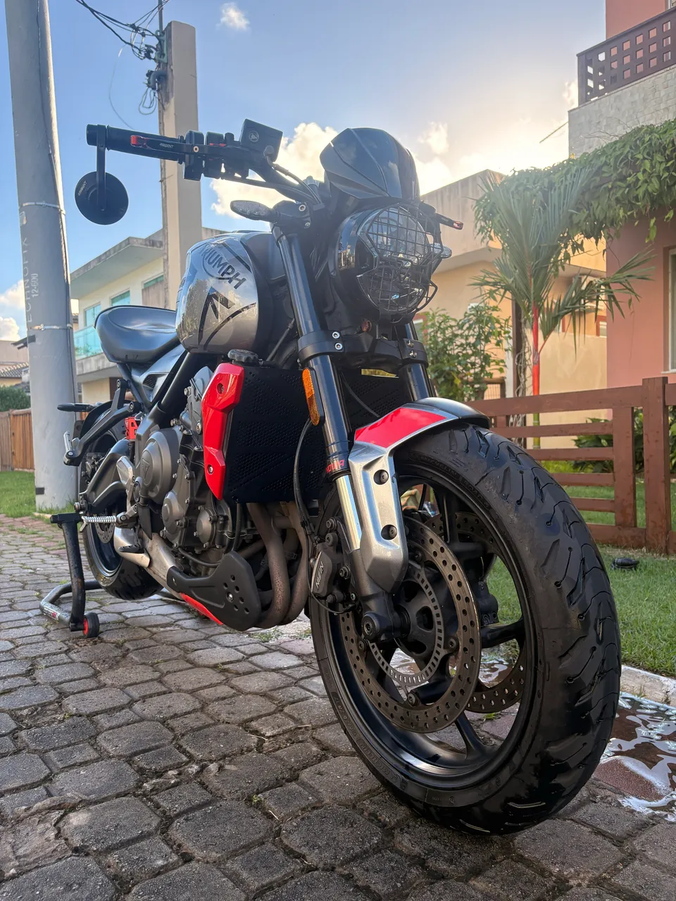 Motos Triumph Trident em Feira de Santana, Barreiras e região, BA