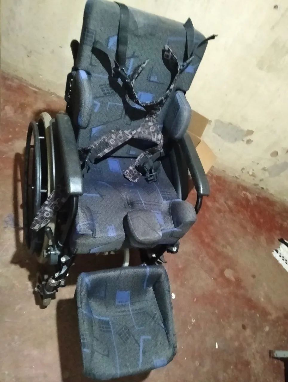 Vend cadeira d roda - Foto 2