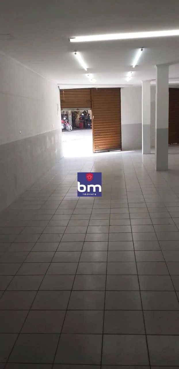 Salão para alugar em São Paulo, Capão Redondo, com 180 m²