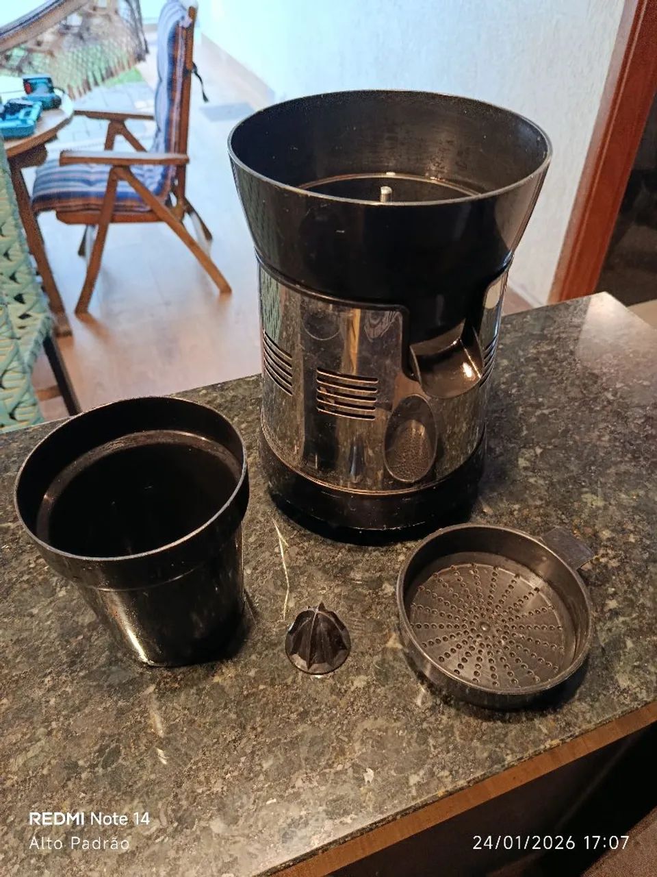 Espremedor sucos industrial (Acompanha utensílios)