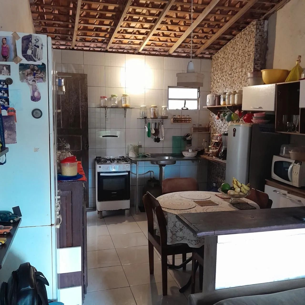 Vende-se casa no Parque Vitoria 