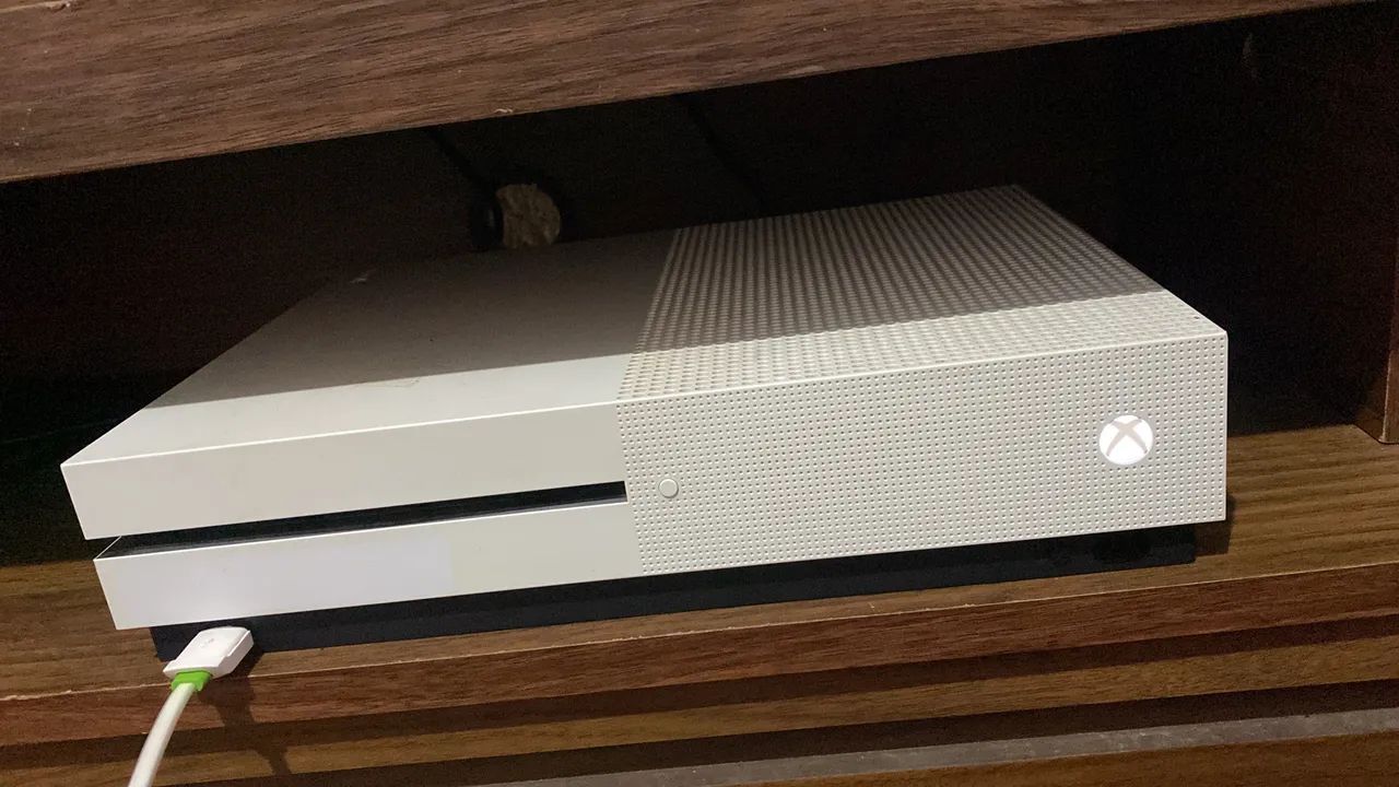 Xbox One S /1TB