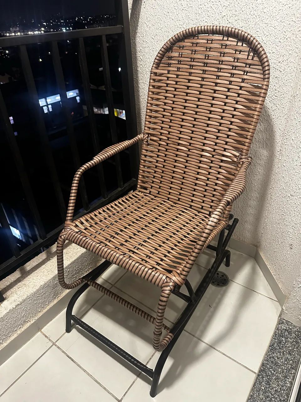 Rocking Chair415079246668113920