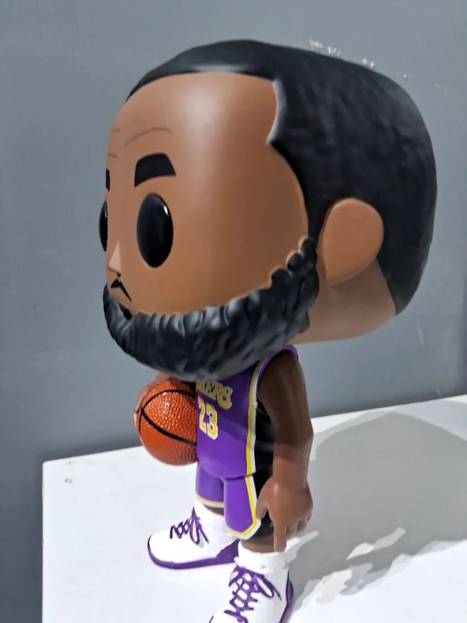 FUNKO POP LEBRON JAMES 10 POLEGADAS  - Foto 2