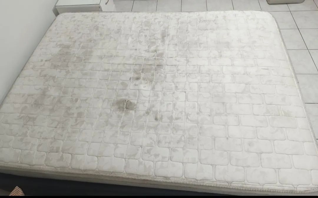 Colchão e base box de casal 