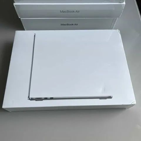 MacBook Air M2 16GB / 256GB 13Pol Novo Lacrado à Pronta Entrega