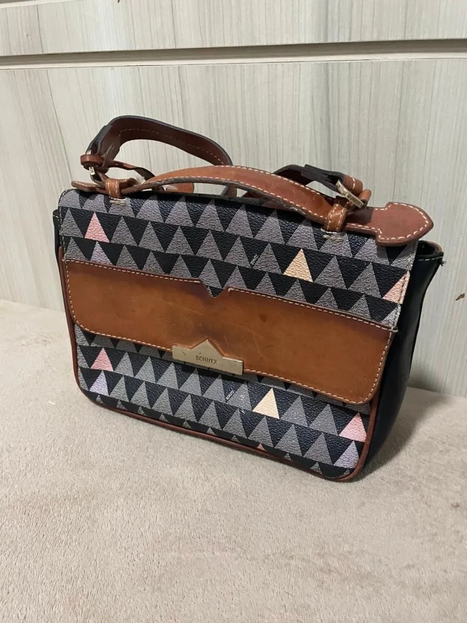 bolsa da schutz casaco da nike e boné  - Foto 5