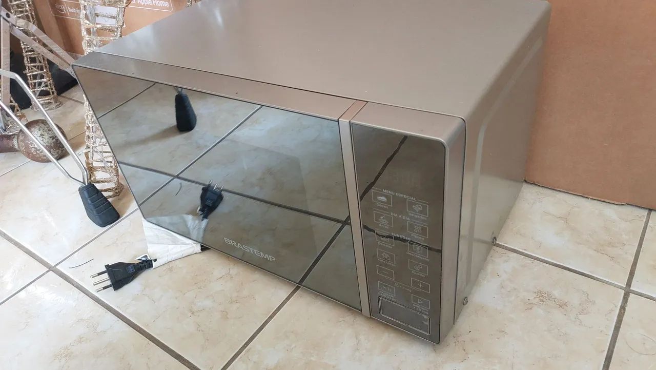 Microondas Brastemp espelhado 20 litros 