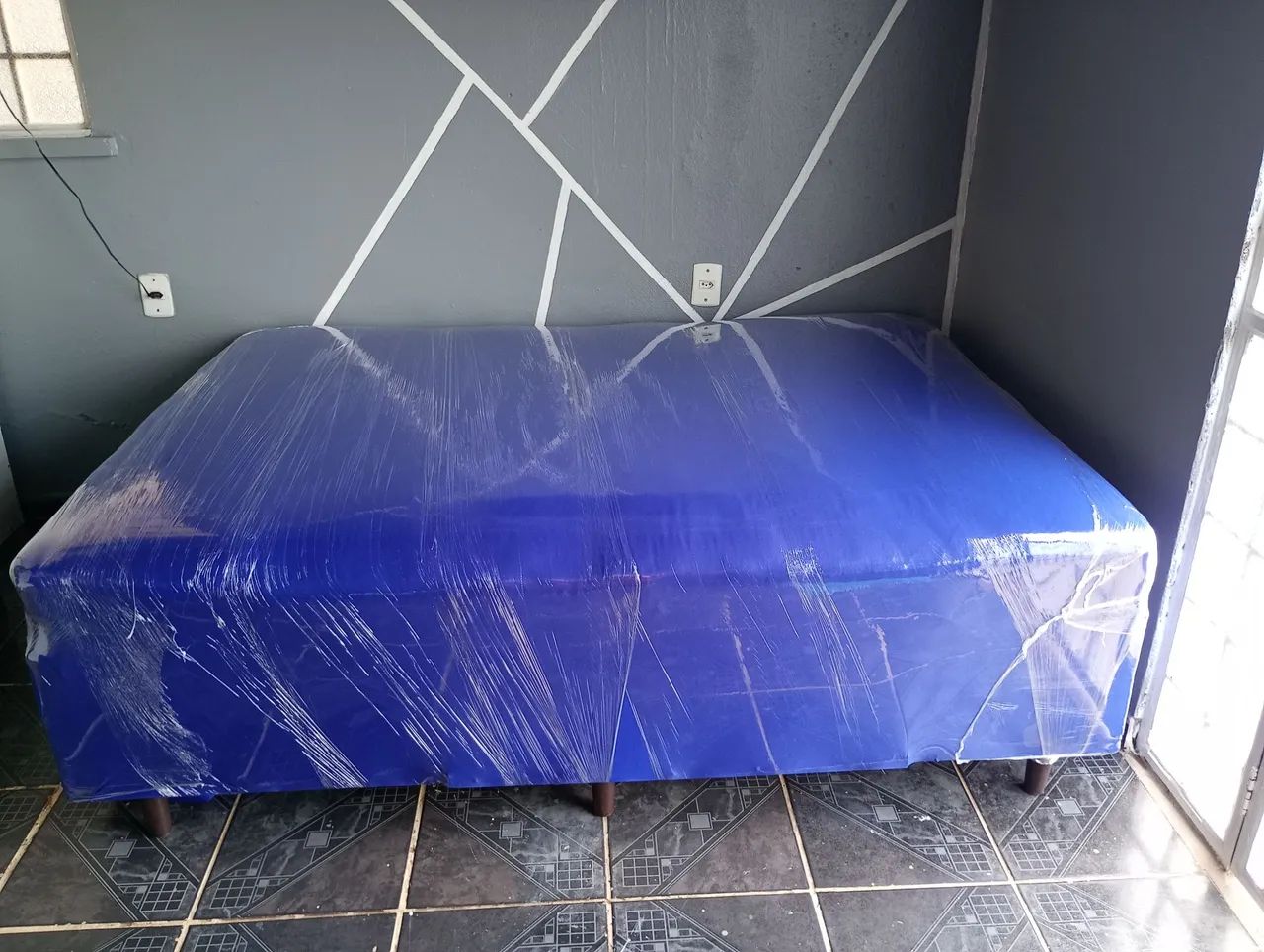 Cama Box Casal De Molas Bem Confortavel  - Foto 3