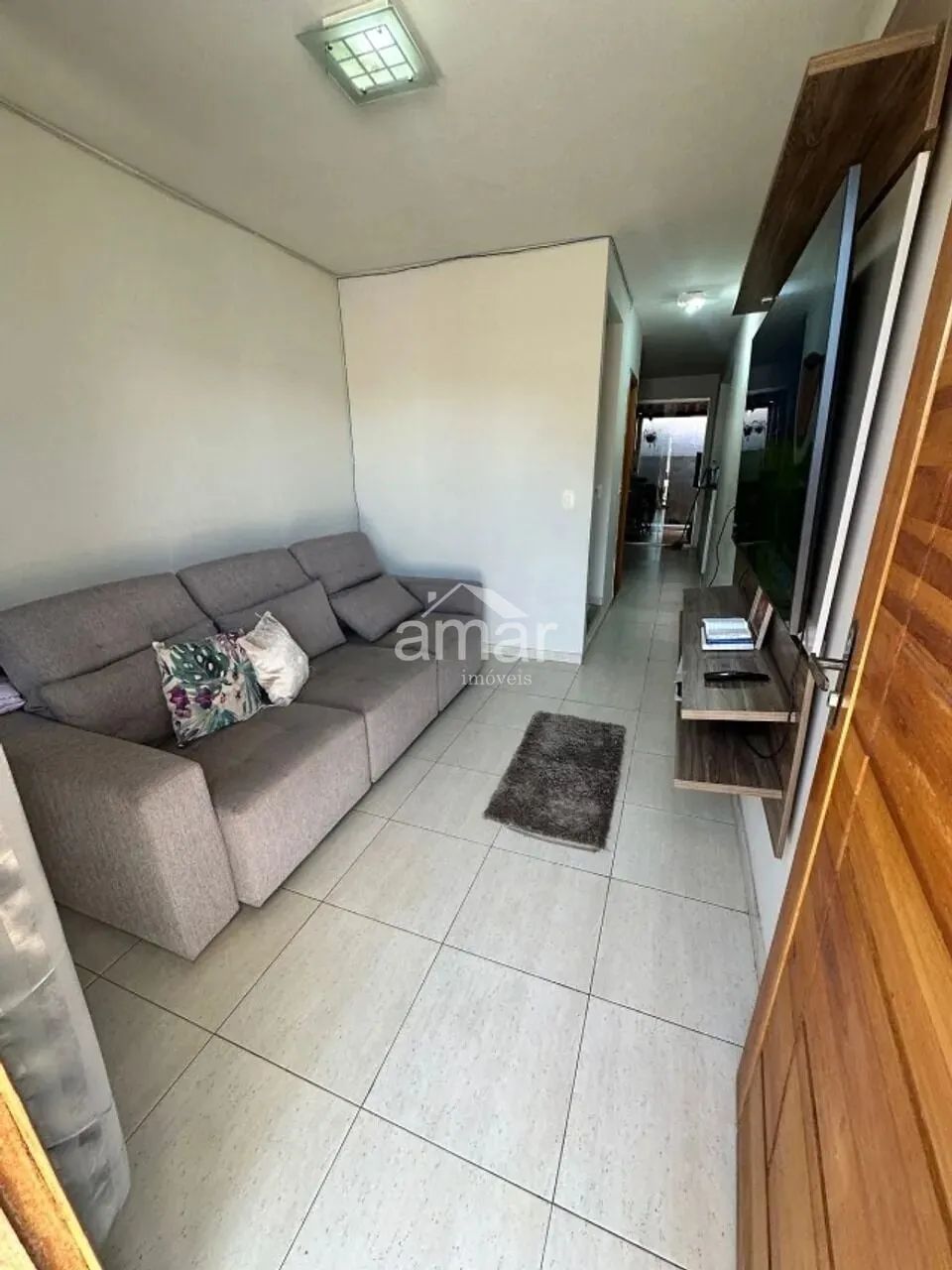Casa Geminada com entrada individual