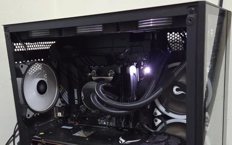 Kit para PC Gamer Ryzen 7 5700x3D (Pego notebook gamer na troca)