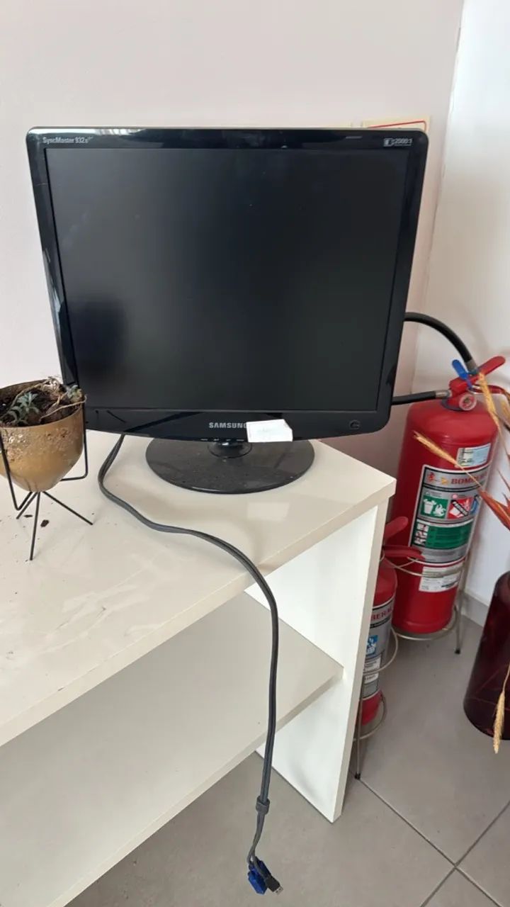 2 monitores para computador Philips e Samsung - Foto 2