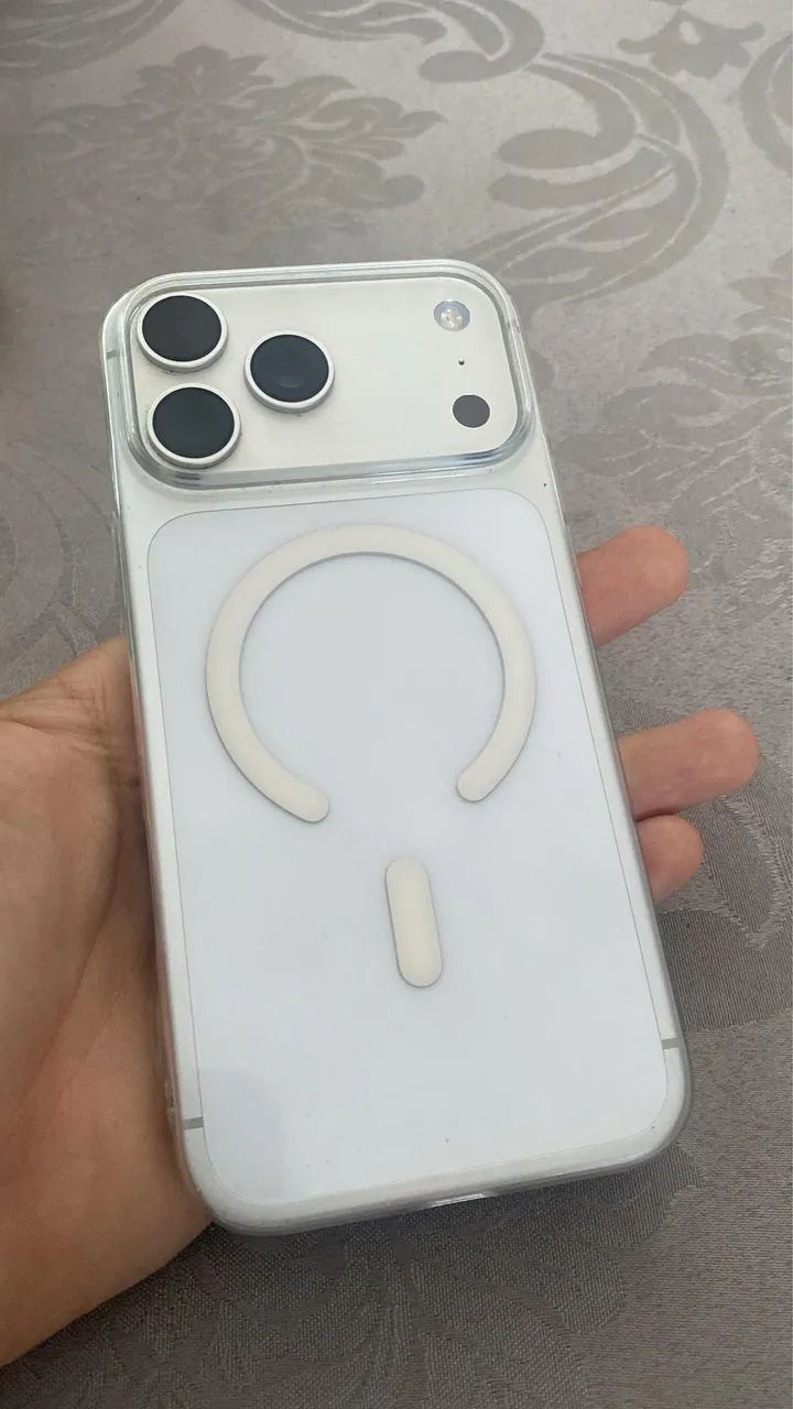 Iphone 17 pro max - 256 gb - Praticamente NOVO . 