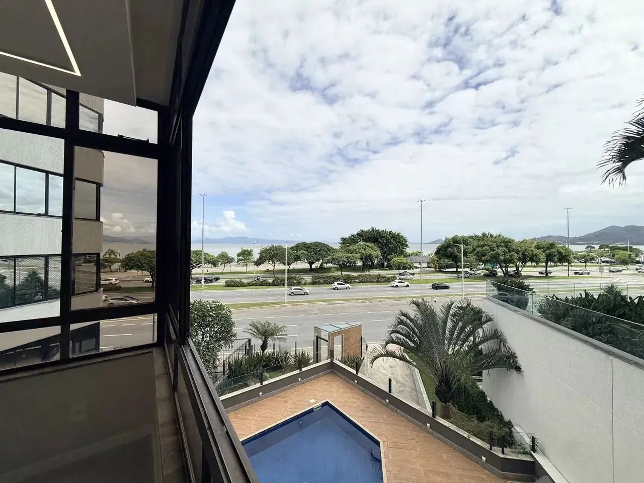 Imóvel para venda com 206 metros quadrados com 3 quartos em Agronômica - Florianópolis - S - Foto 2
