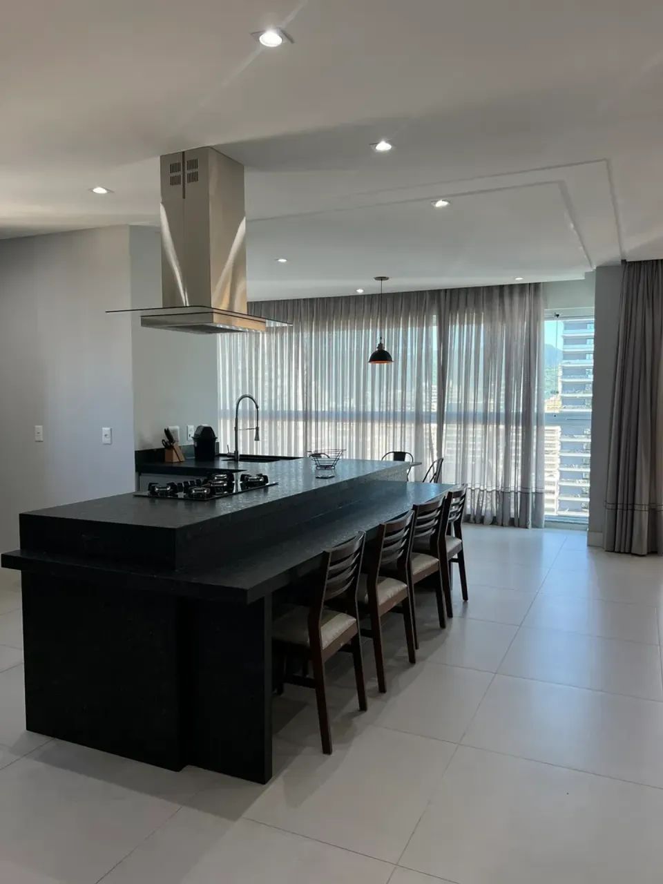 Lindo Apartamento de 4 suítes pronto para morar - Foto 3