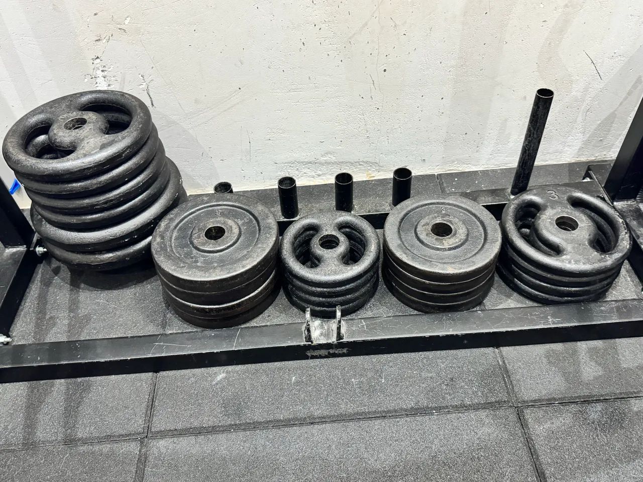     Kit Anilhas de Ferro Fundido para Academia e Musculação